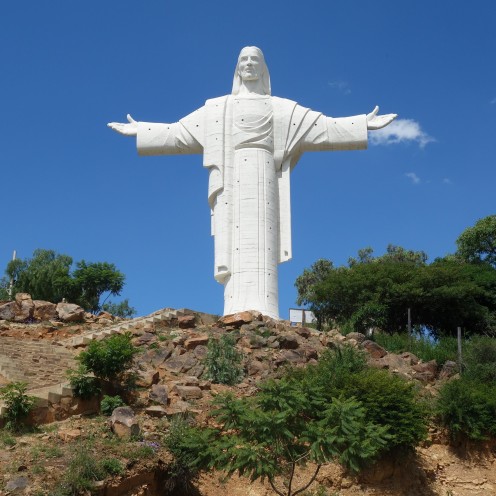 El Cristo de la Concordia - bigger than Rio's famous Cristo!
